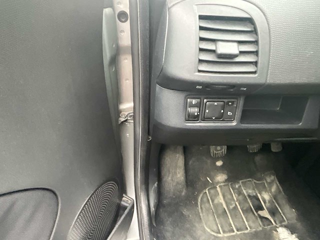 Nissan - 2009 - micra - personenauto - afbeelding 6 van  20