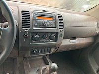 Nissan - 2009 - navara - personenauto - afbeelding 2 van  11