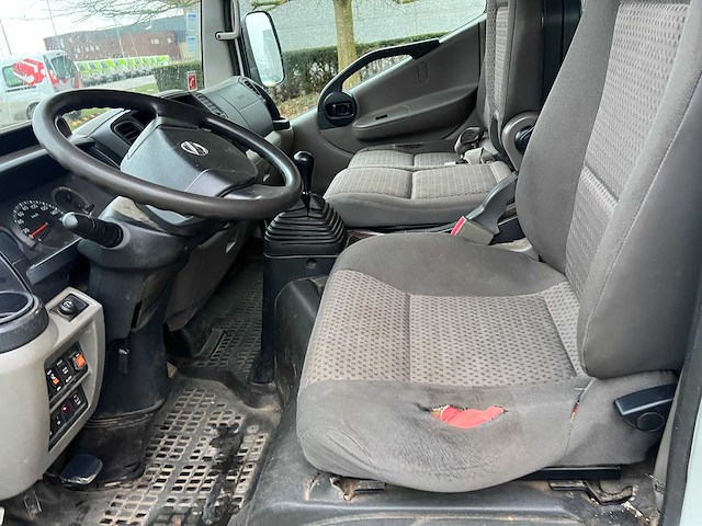 Nissan - 2010 - cabstar - personenauto - afbeelding 27 van  37