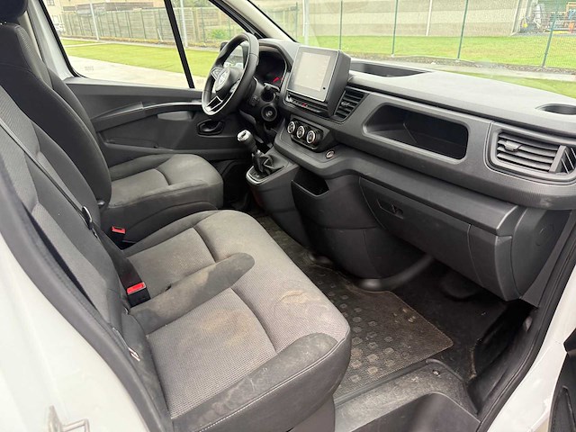 Nissan - 2022 - primastar - bestelwagen - personenauto - afbeelding 13 van  25