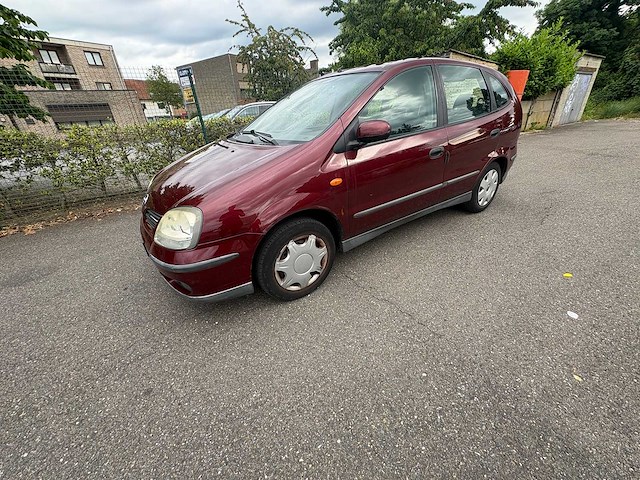 Nissan - almera tino - 1.8 acenta - car - 2003 - afbeelding 1 van  18