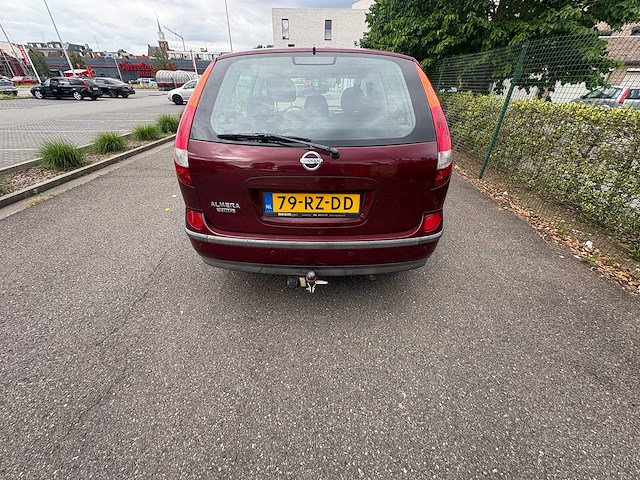 Nissan - almera tino - 1.8 acenta - car - 2003 - afbeelding 17 van  18