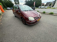 Nissan - almera tino - 1.8 acenta - car - 2003 - afbeelding 14 van  18