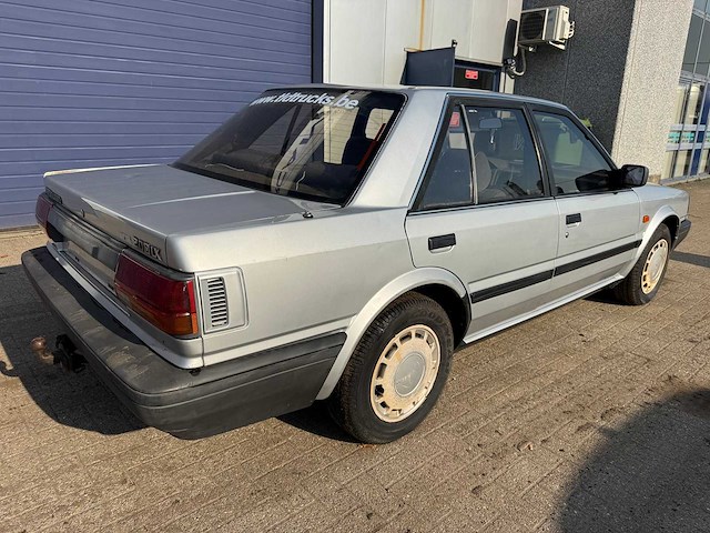 Nissan - bluebird - oldtimer - afbeelding 13 van  17