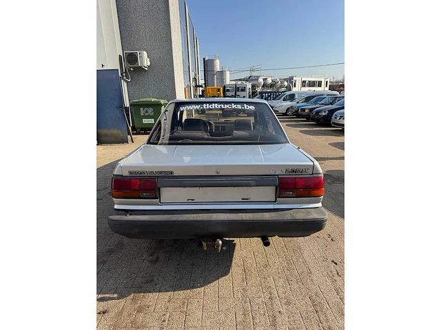 Nissan - bluebird - oldtimer - afbeelding 14 van  17