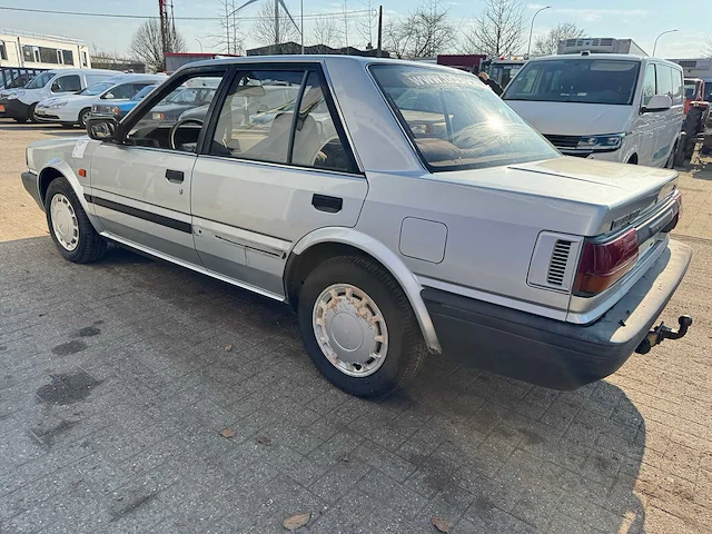 Nissan - bluebird - oldtimer - afbeelding 15 van  17
