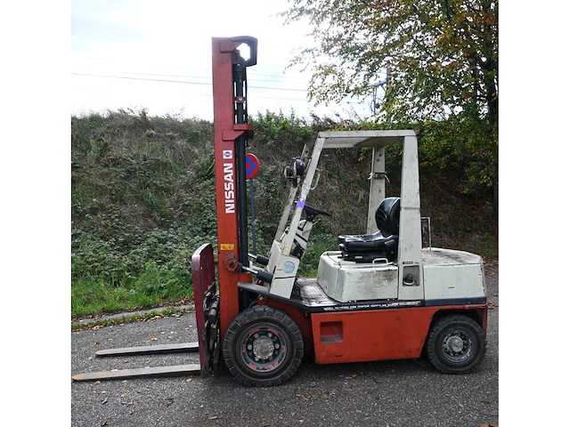 Nissan - eh02a25u - vorkheftruck - afbeelding 2 van  3