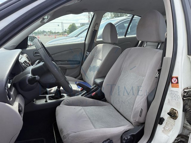 Nissan almera 1.8i 16v acenta 116, 2002 - afbeelding 30 van  30