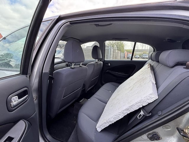 Nissan almera, 2004 - afbeelding 4 van  31