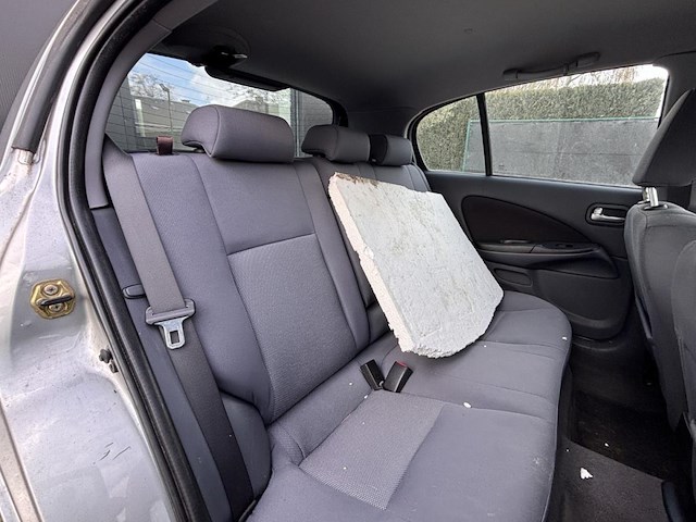 Nissan almera, 2004 - afbeelding 6 van  31