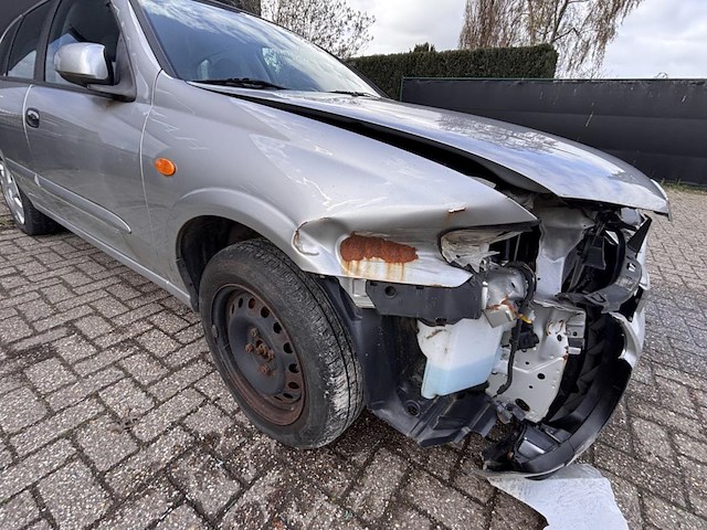 Nissan almera, 2004 - afbeelding 15 van  31