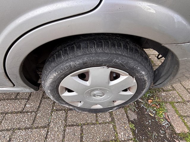 Nissan almera, 2004 - afbeelding 19 van  31