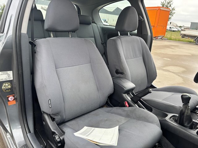 Nissan almera,2005 - afbeelding 16 van  41