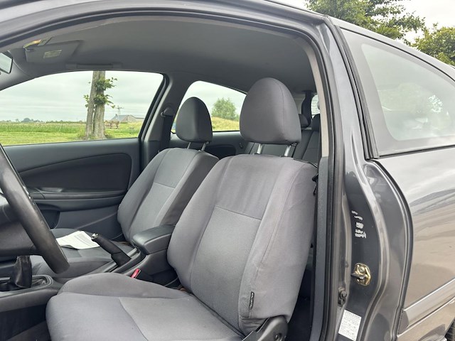 Nissan almera,2005 - afbeelding 41 van  41