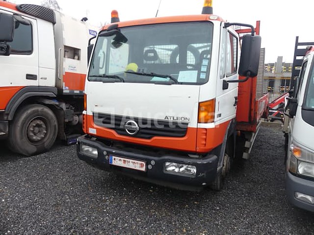 Nissan atleon truck ( vin : vwangftk095062919 ) - afbeelding 1 van  24