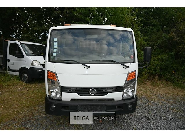 Nissan cabstar lichte vrachtwagen met kipbak - afbeelding 5 van  21