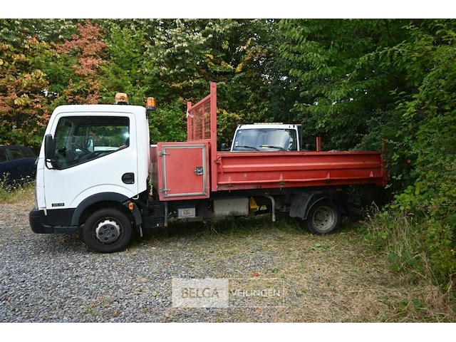 Nissan cabstar lichte vrachtwagen met kipbak - afbeelding 8 van  21