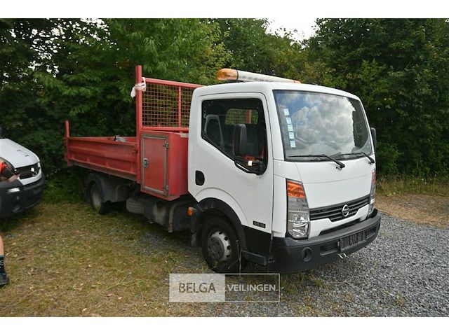 Nissan cabstar lichte vrachtwagen met kipbak - afbeelding 1 van  21