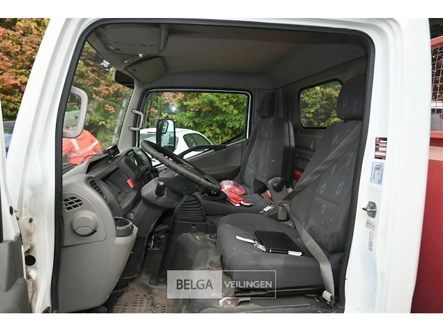 Nissan cabstar lichte vrachtwagen met kipbak - afbeelding 17 van  21