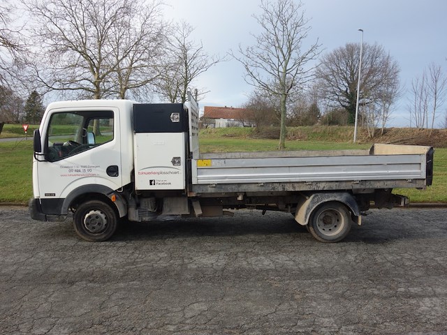 Nissan camionette - afbeelding 1 van  12