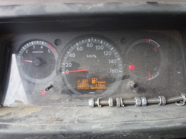 Nissan camionette - afbeelding 10 van  12