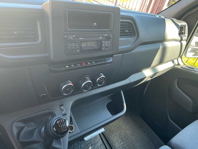 Nissan interstar lichte vracht bedrijfswagen - afbeelding 11 van  25