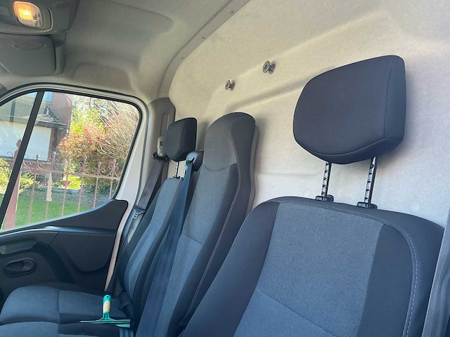 Nissan interstar lichte vracht bedrijfswagen - afbeelding 4 van  23