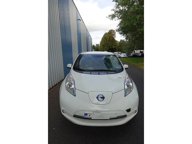 Nissan leaf - afbeelding 10 van  17