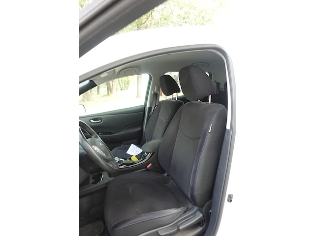 Nissan leaf - afbeelding 13 van  17