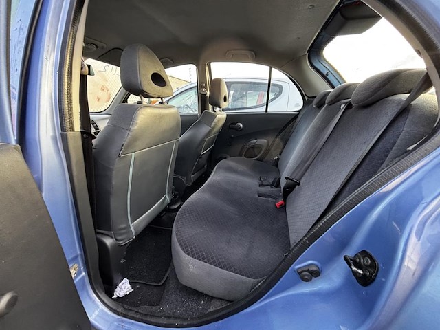 Nissan micra 1 2i at, 2004 - afbeelding 7 van  31