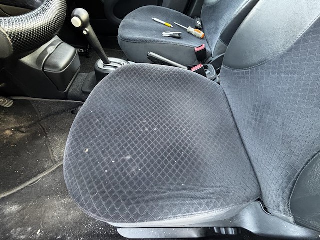 Nissan micra 1 2i at, 2004 - afbeelding 30 van  31