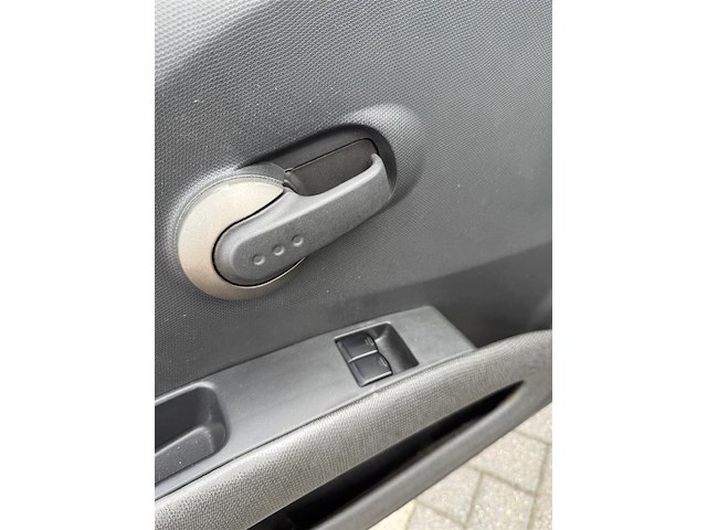 Nissan micra, 2004 - afbeelding 8 van  18