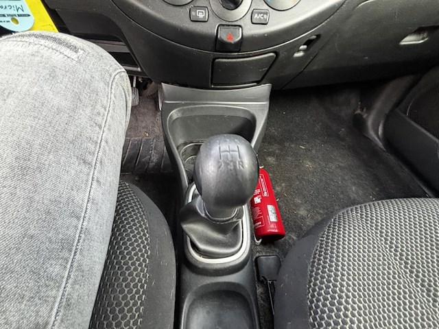 Nissan micra, 2009 - afbeelding 5 van  26