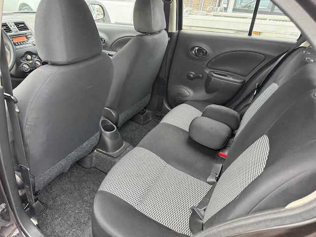 Nissan micra personenauto - afbeelding 11 van  14