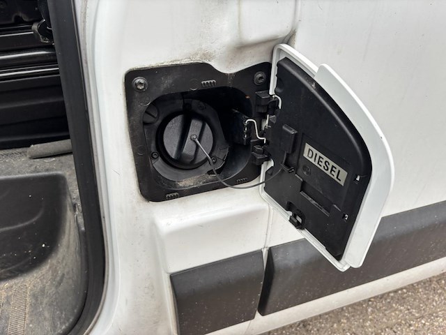 Nissan navara, 2016 - afbeelding 11 van  34