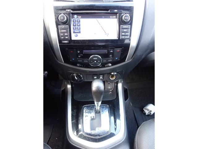 Nissan navara - afbeelding 3 van  19