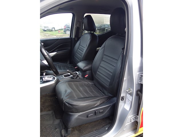 Nissan navara - afbeelding 18 van  19