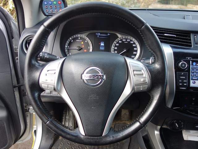 Nissan navara - afbeelding 19 van  19
