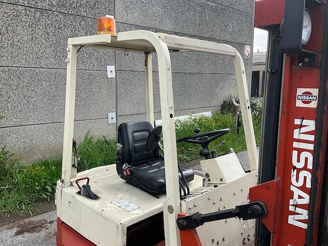Nissan nm01l15 smalle gang vorkheftruck - afbeelding 23 van  27