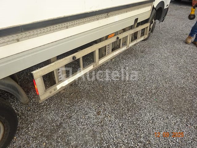 Nissan nt400 pick-up truck - afbeelding 16 van  18