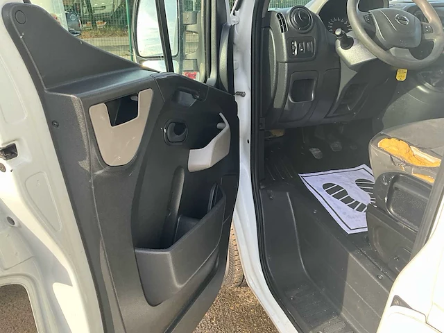Nissan nv 400 bestelwagen - afbeelding 9 van  31