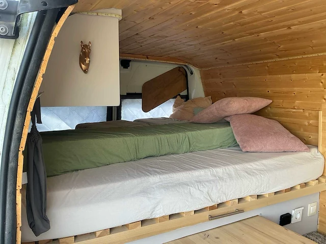 Nissan nv400 bedrijfswagen / omgebouwde camper - afbeelding 10 van  19