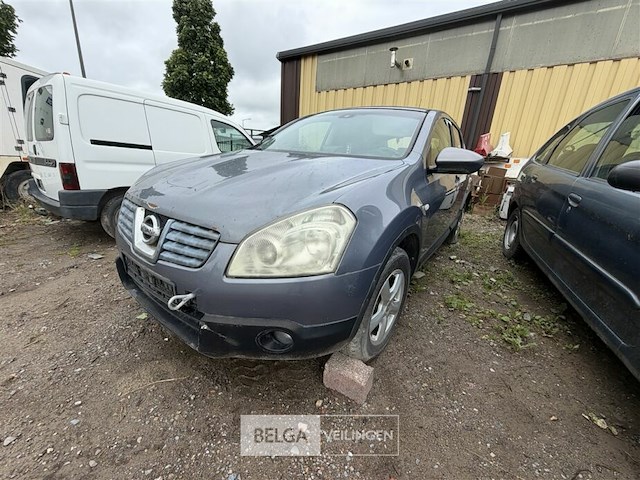 Nissan personenwagen enkel voor vergunninghouders en erkende centra voor verschroting - afbeelding 1 van  7