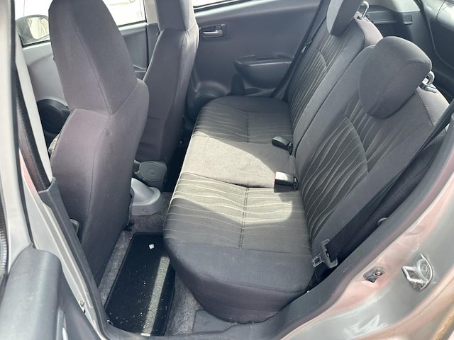 Nissan pixo 1.0i acenta+ac+esp+6ab, 2010 - afbeelding 8 van  26
