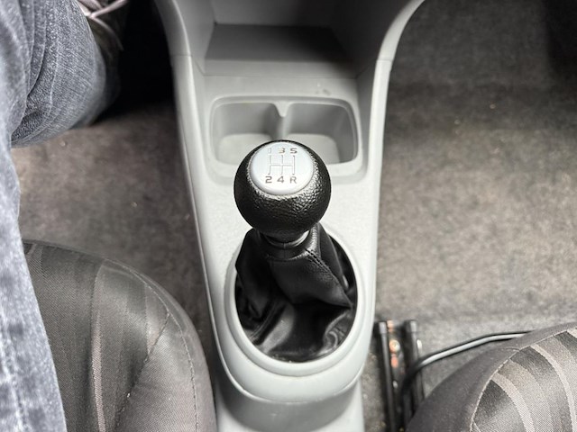 Nissan pixo 1.0i visia, 2010 - afbeelding 4 van  24