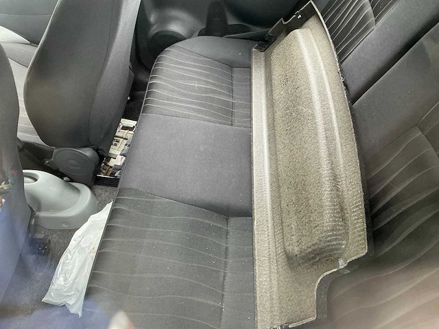 Nissan pixo personenauto - afbeelding 8 van  8