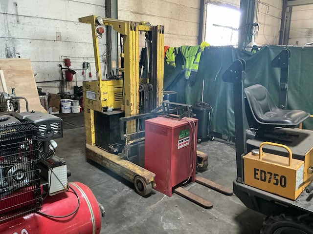 Nissan vhr01 reach truck - afbeelding 1 van  7