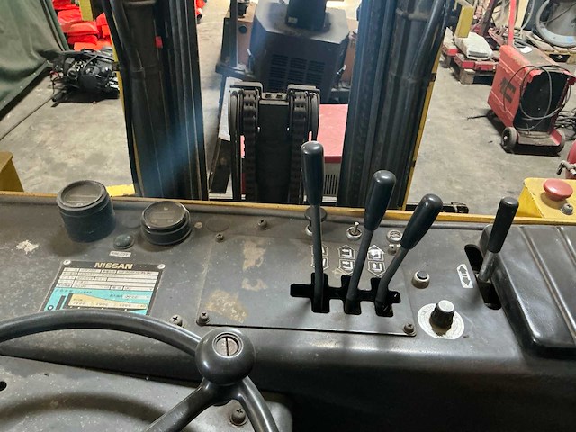 Nissan vhr01 reach truck - afbeelding 6 van  7
