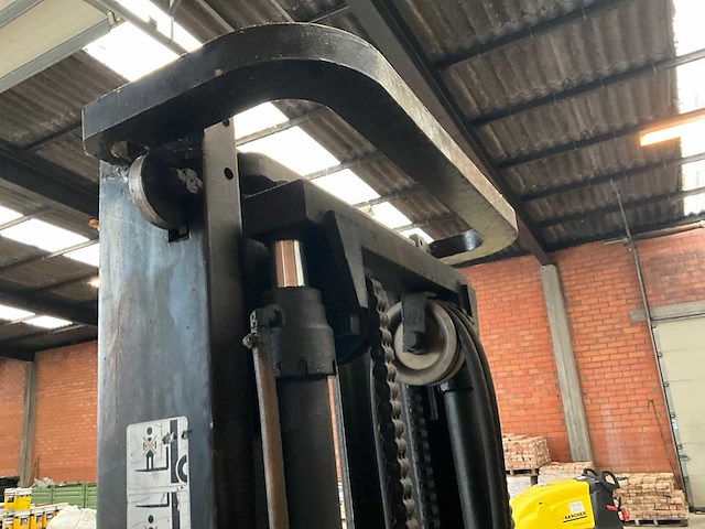 Nissan vorkheftruck - afbeelding 11 van  26