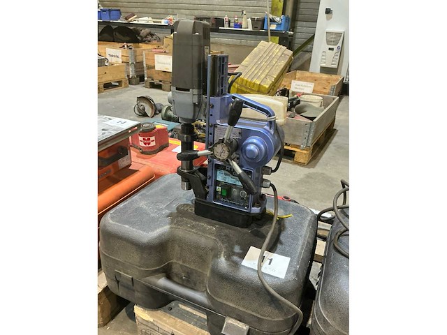 Nitto kohki emb 3500 magnetische kernboormachine - afbeelding 2 van  2
